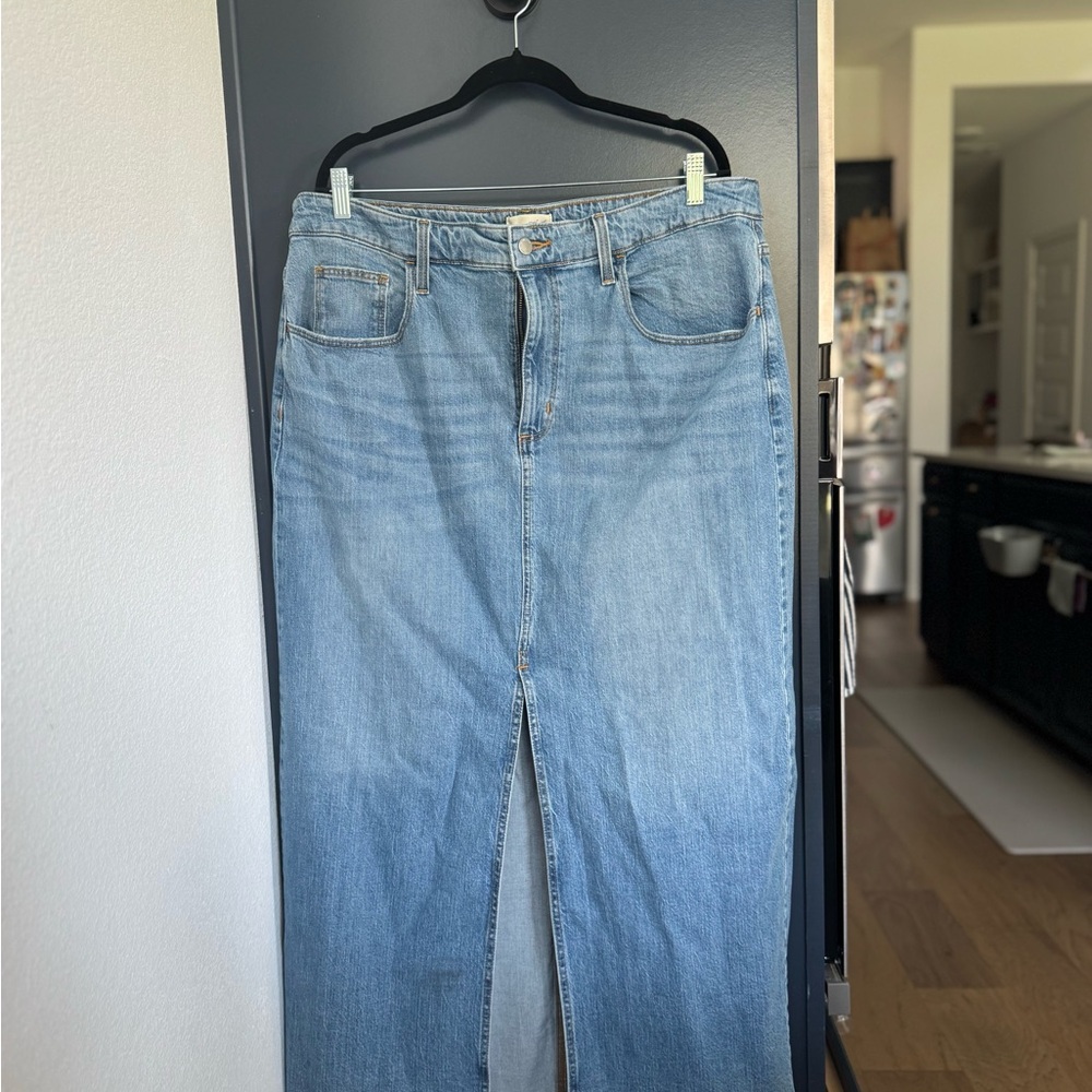 Universal Thread Light Blue Denim Maxi Skirt with slit